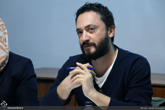 پوریا جهانشاد | نویسنده، مستندساز، پژوهشگر مطالعات انتقادی هنر، مدیر گروه رخداد تازه مستند