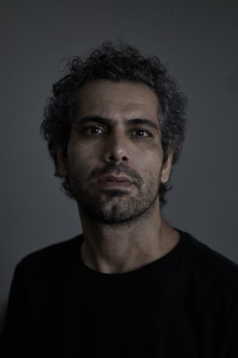 مرتضی حسین‌زاده | بازیگر و کارگردان تئاتر و مترجم کتب تئاتری